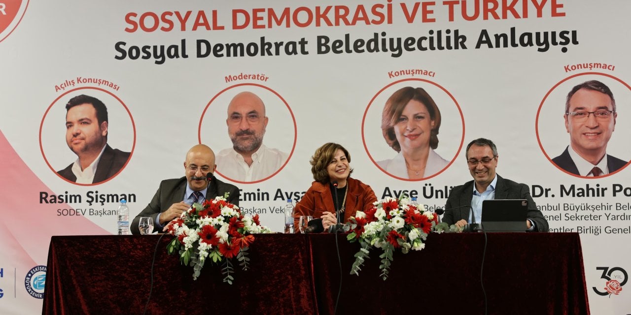 Eskişehir’de sosyal demokrasi ve belediyecilik anlayışı paneli